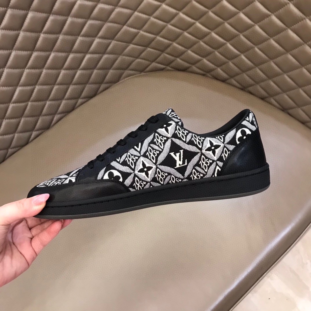 L0vis Vvtt0n Rivoli Sneaker Black For Men LV