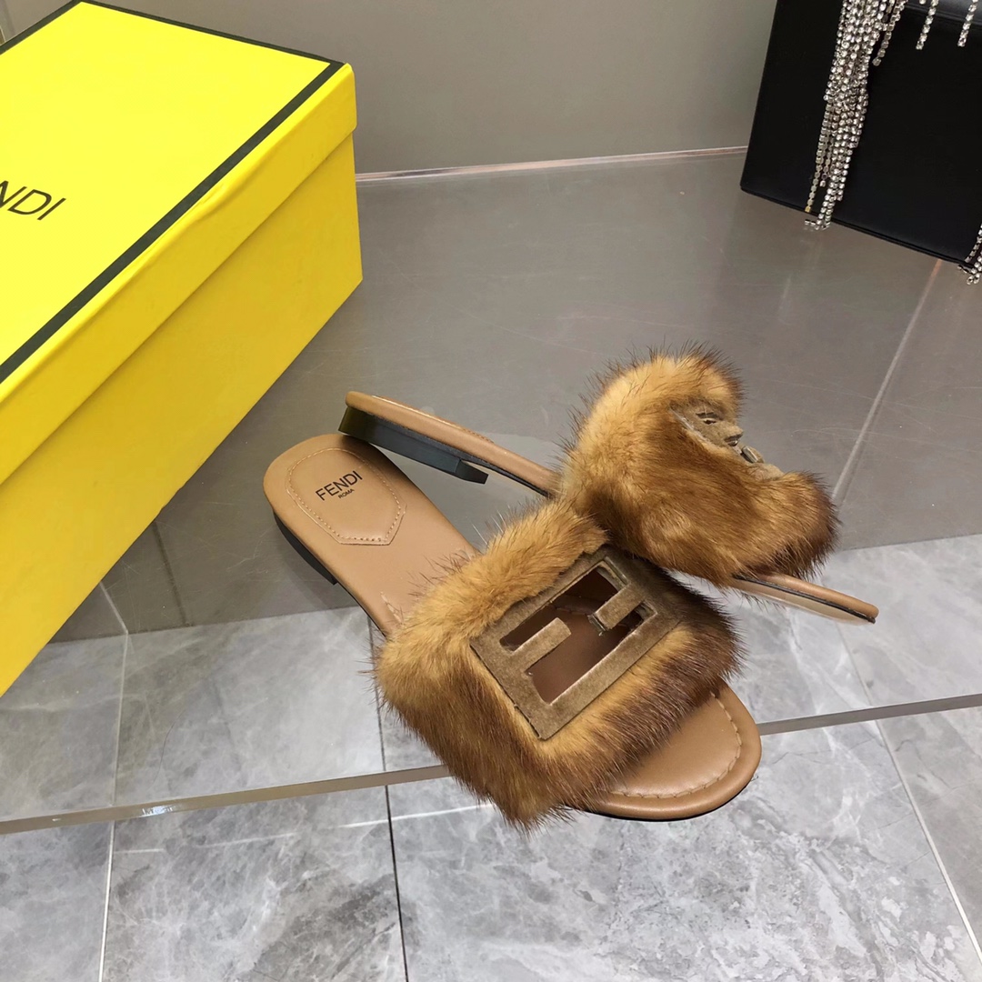 F**di Signature Brown Mink Slides For Women 8R8136AKXPF0XT6