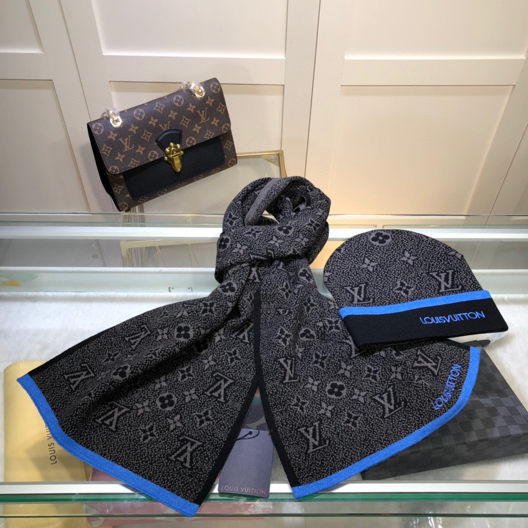 L0vis Vvtt0n Beanie & Scarf Set In Black