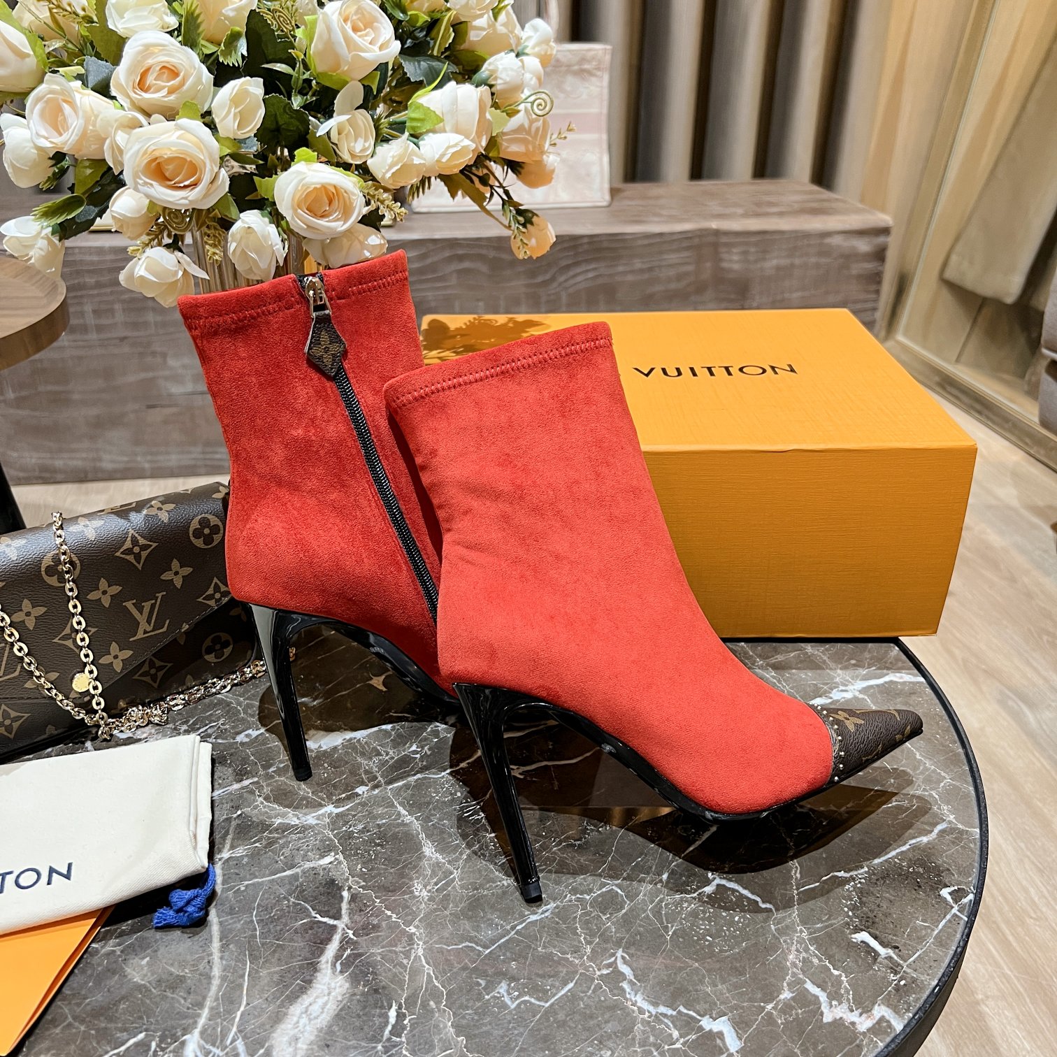 L0vis Vvtt0n Women’s Cherie Ankle Boots Red For Women LV