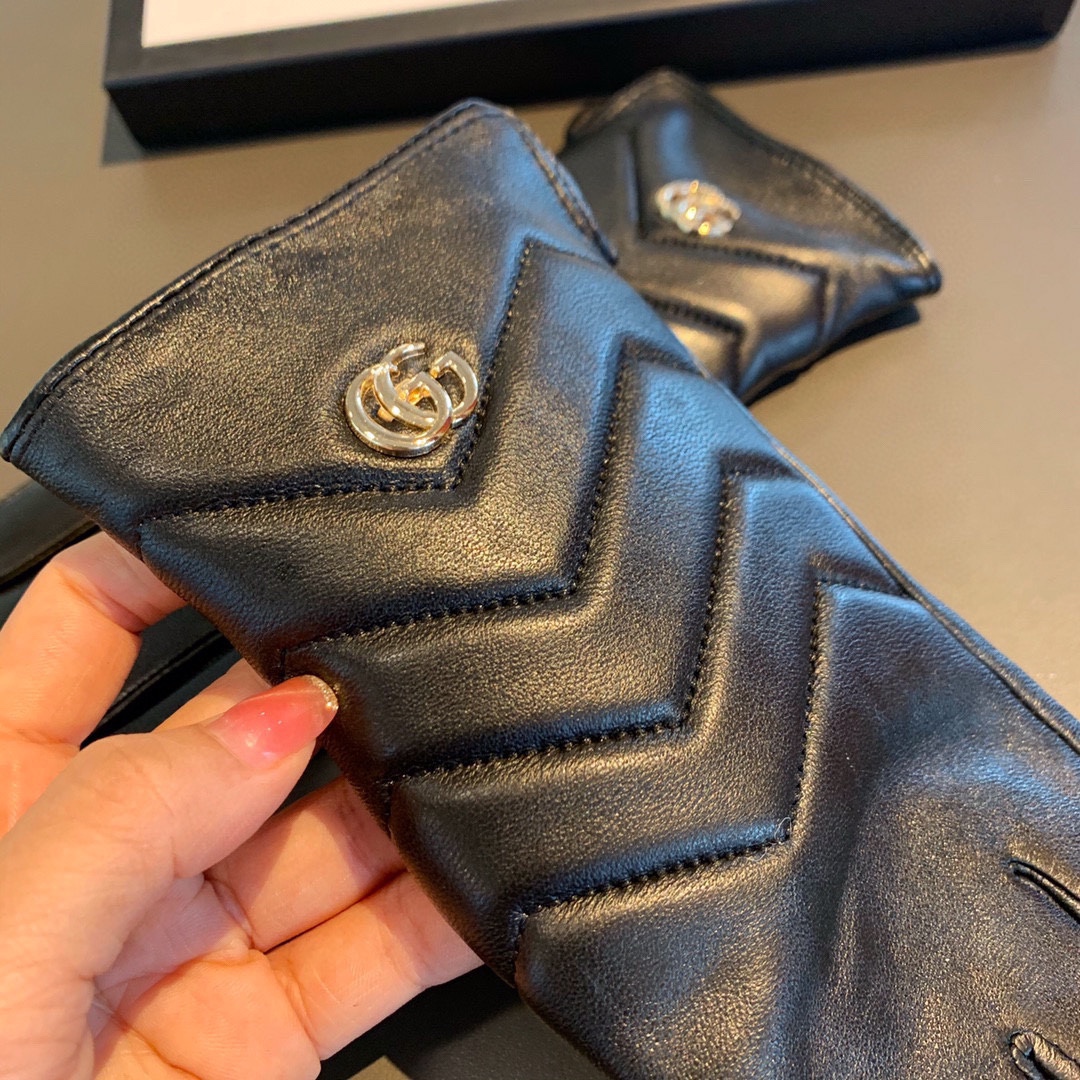 Gvc*1 Gloves With Signature Double G Motif In Black