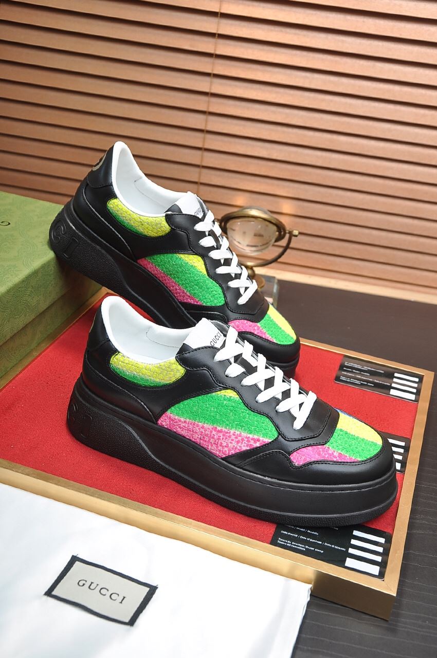 Gvc*1 Men’s Sneaker With Multicolored Stripes Black For Men 669582