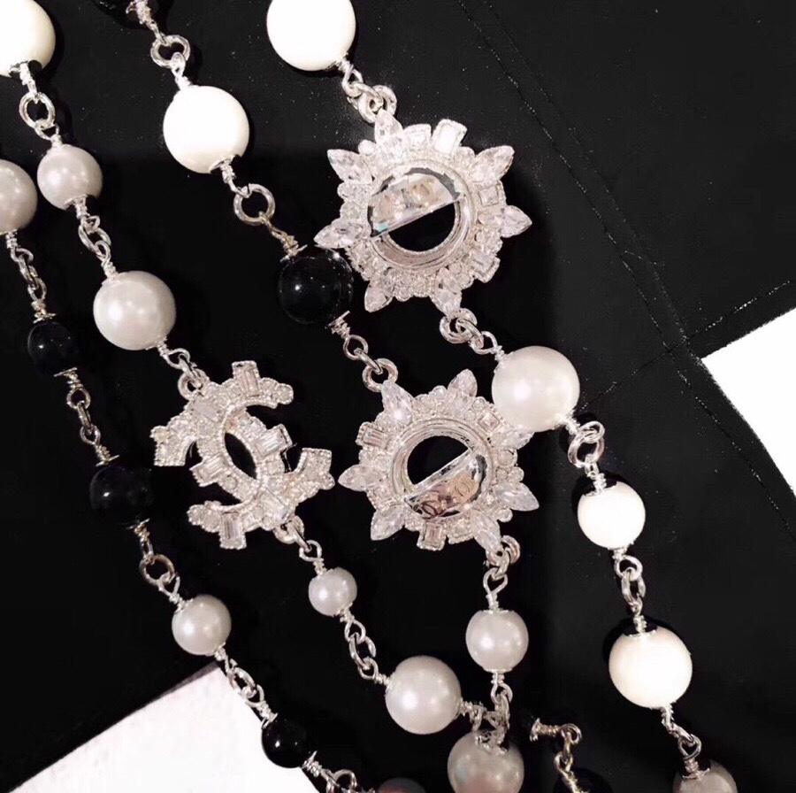 Ch**el Necklace