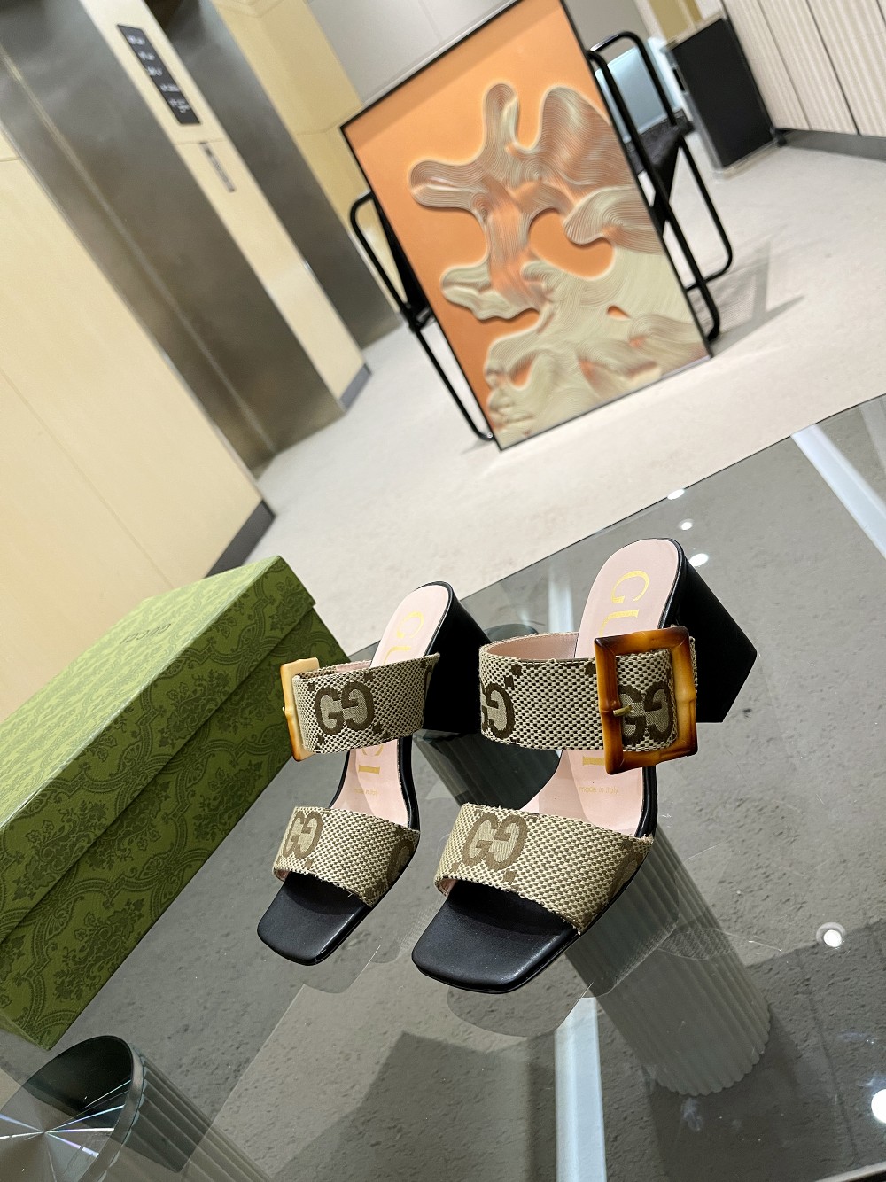 Gvc*1 Women’s Sandal With Bamboo Buckle Beige For Women GG‎