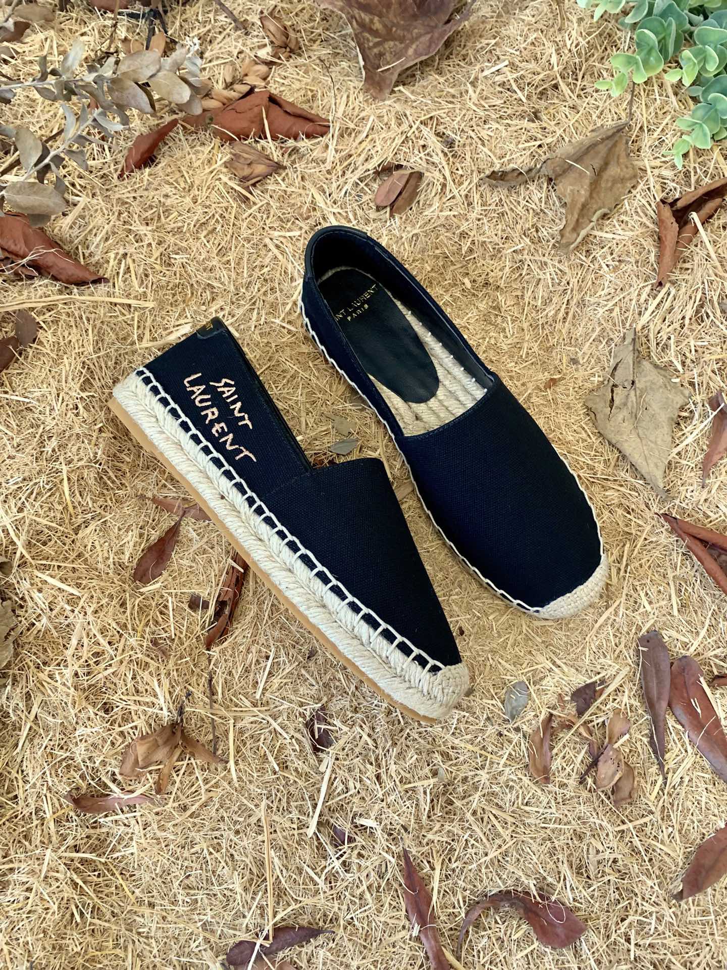 Sa1nt Lau*nt Women’s Sa1nt Lau*nt Embroidered Espadrilles Black For Women Y51