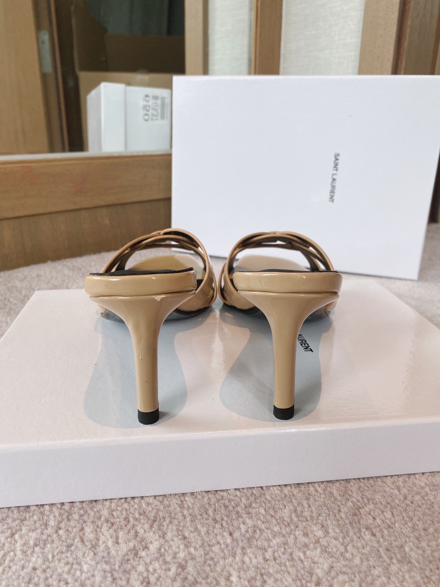 Sa1nt Lau*nt Women’s Tribute Heeled Mules Beige For Women Y51