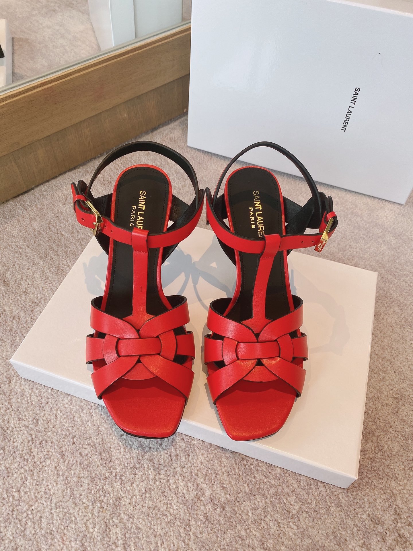 Sa1nt Lau*nt Women’s Tribute Sandals Red For Women Y51