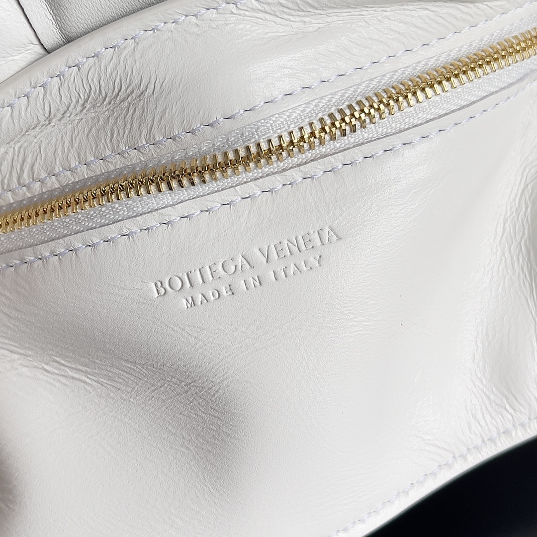 [True-to-ORIGINAL] B0tt*ga Ven*ta Small Padded Cassette White , For Women, Women’s Bags 7.5in/19cm 717506VCQR19009