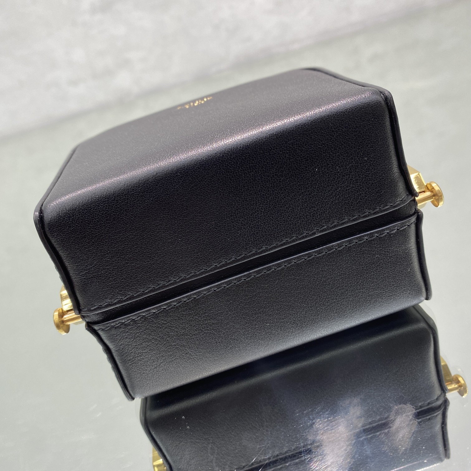 Ce1i*e Triomphe Minaudiere Black For Women 4in/10cm