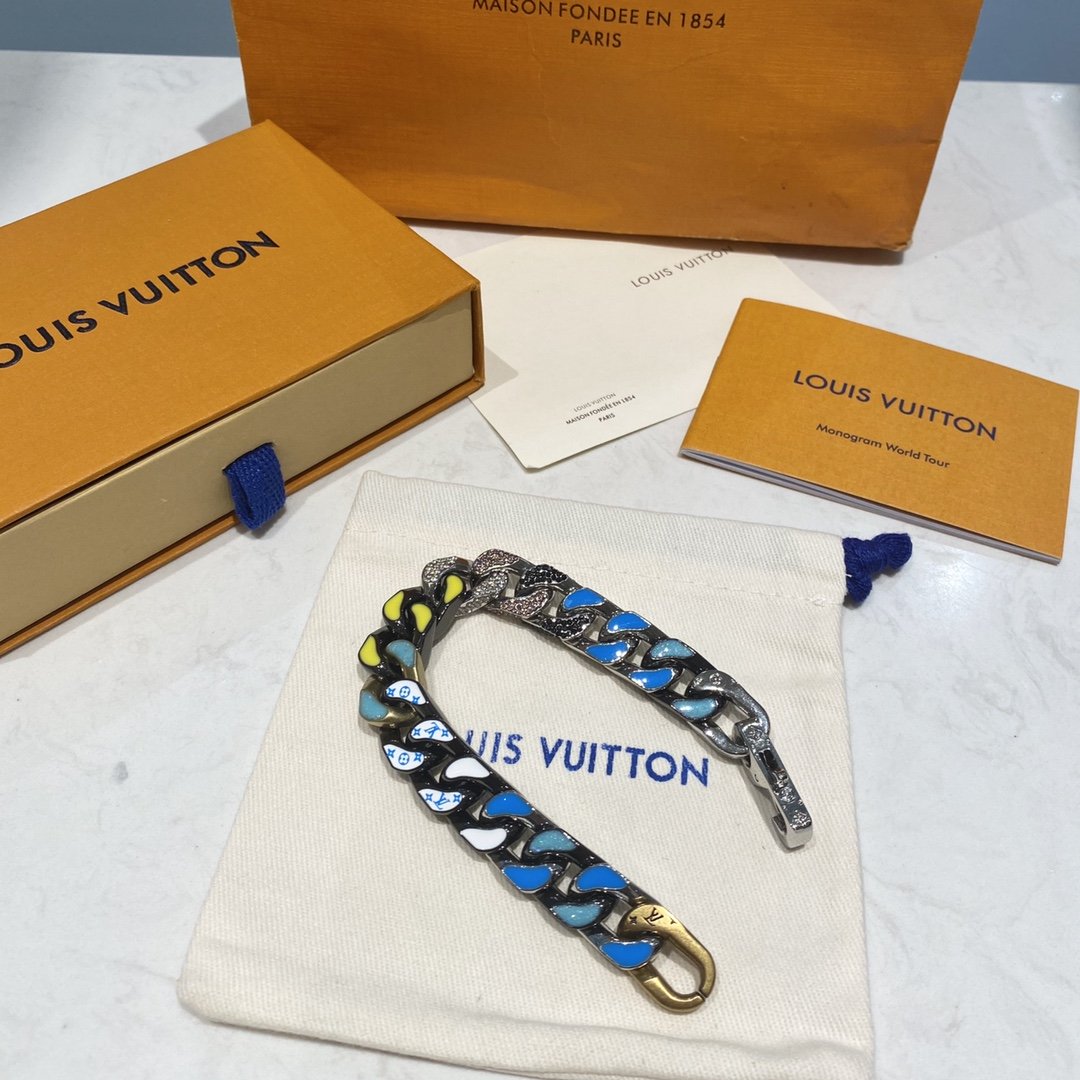 L0vis Vvtt0n Bracelet
