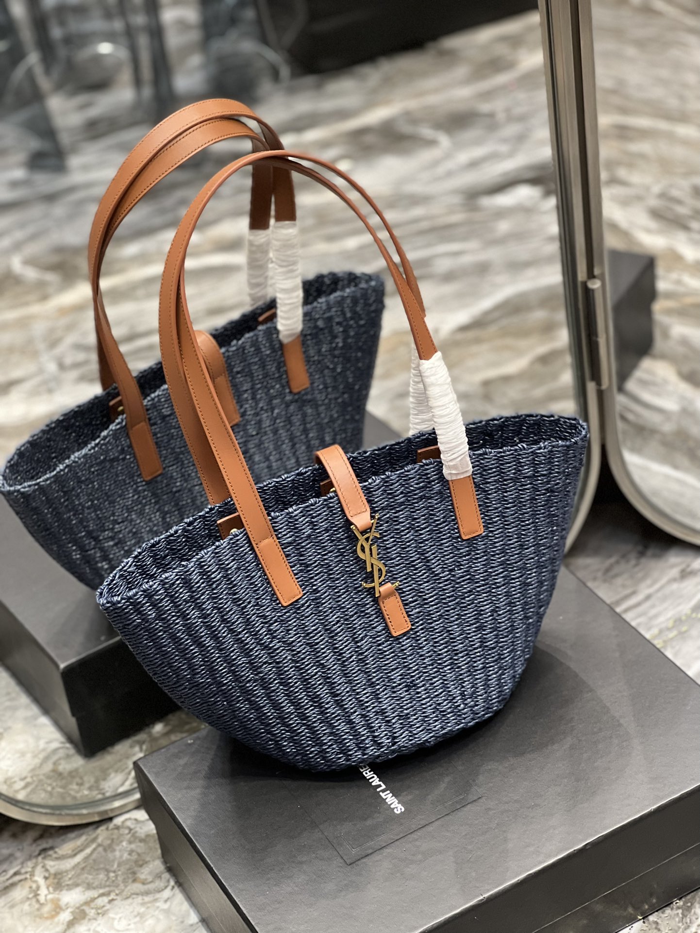 Sa1nt Lau*nt Panier Medium Bag Blue For Women, Women’s Bags 16.5in/42cm Y51