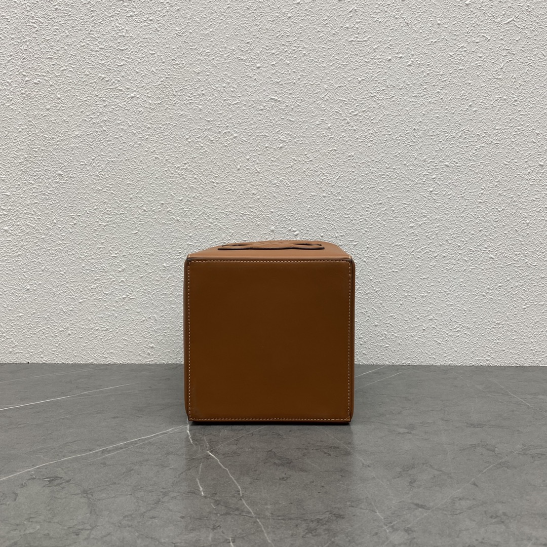 Ce1i*e Cube Bag Cuir Triomphe Square Tan For Women 6in/15cm