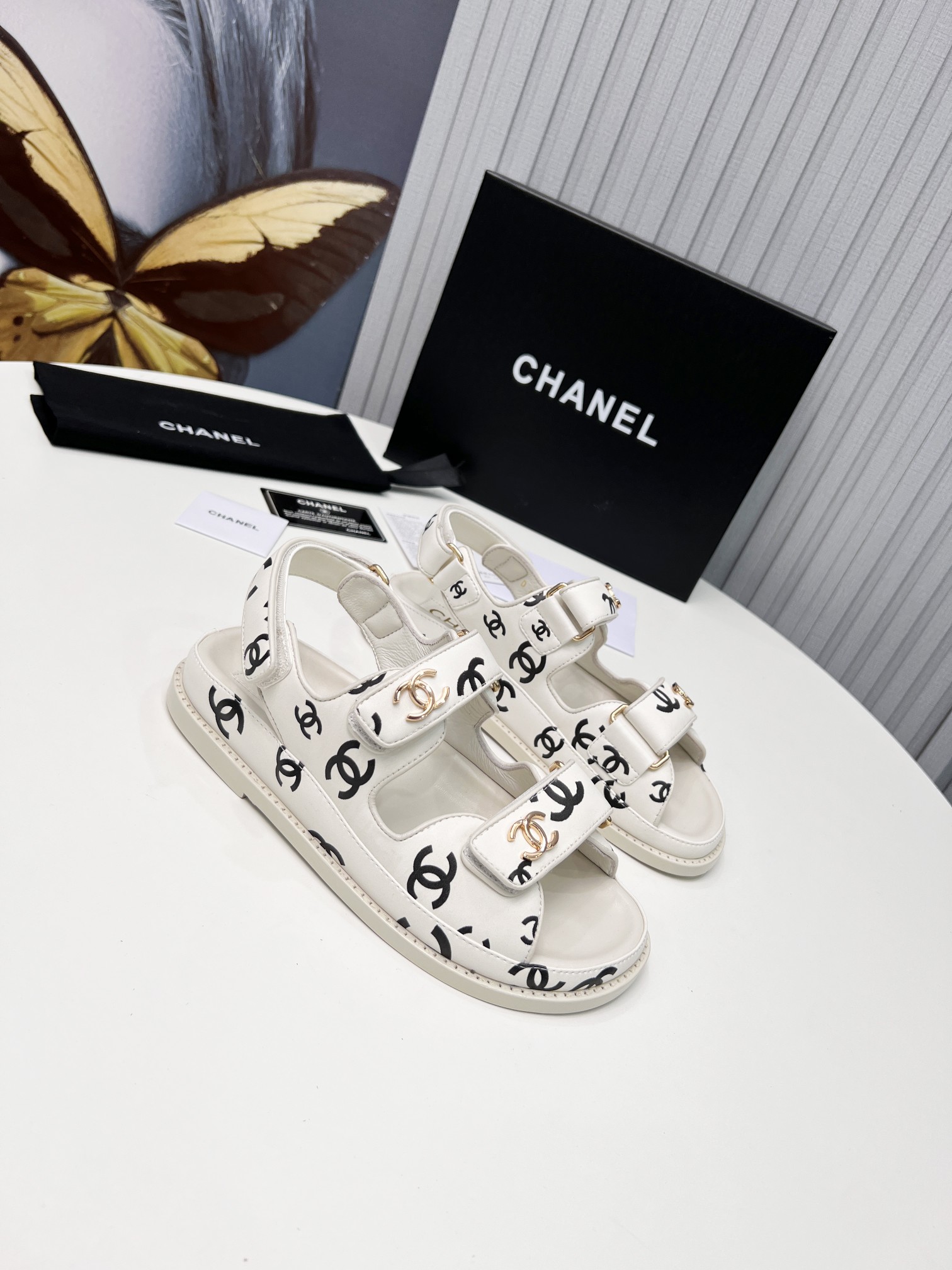 Ch**el Women’s Sandals White For Women